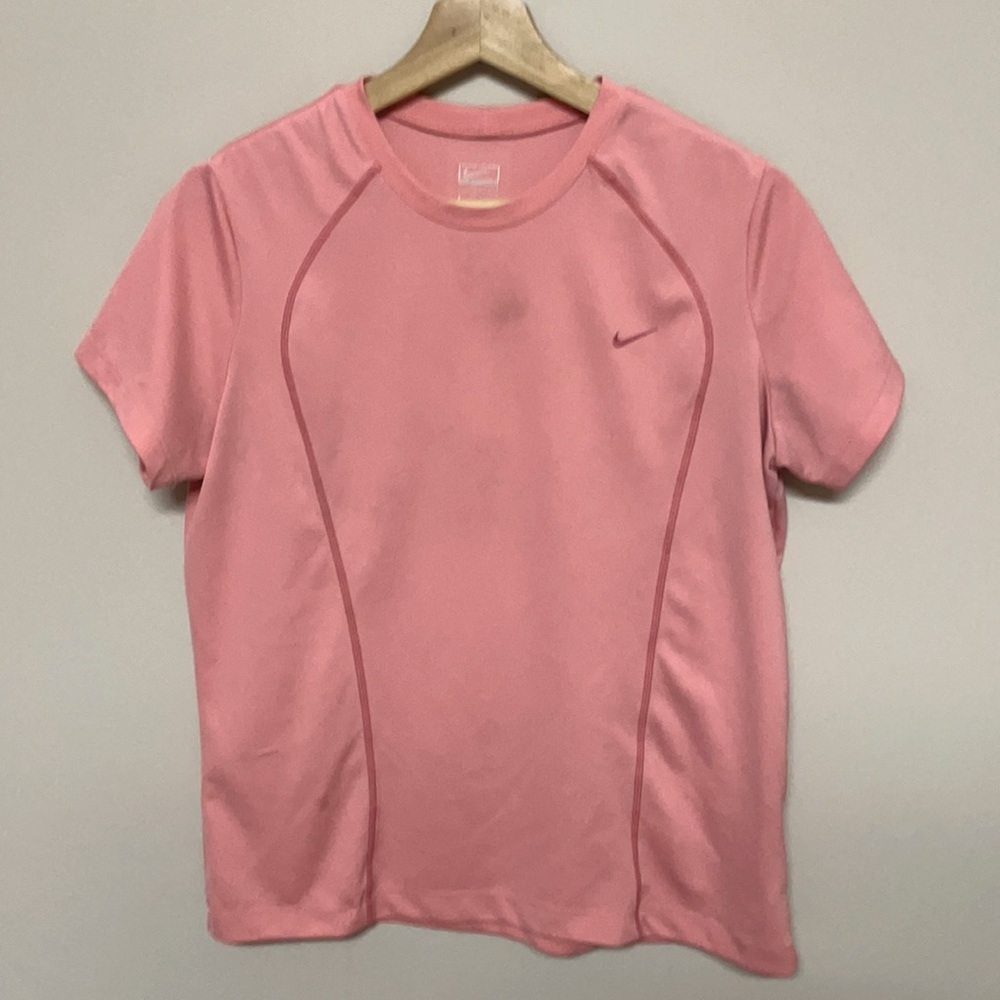 Women’s Nike shirt size large *flawed*